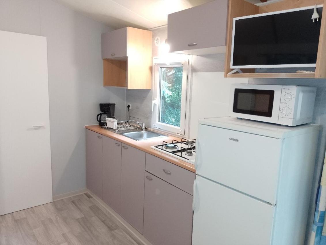 camping bonneval Jaujac Esterno foto