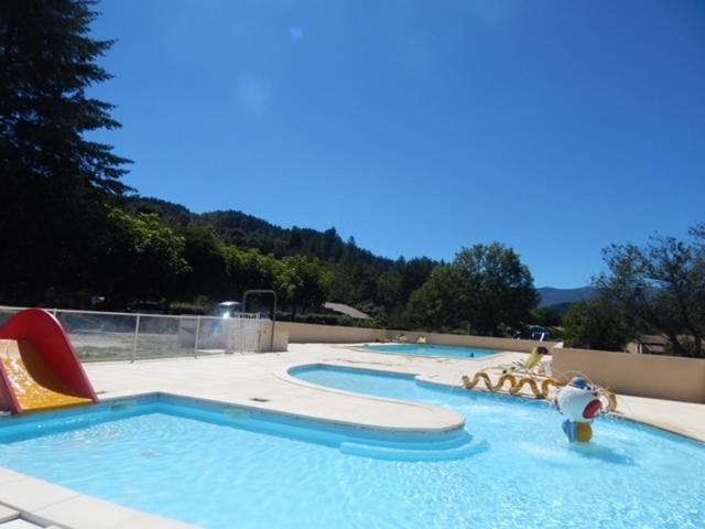 camping bonneval Jaujac Esterno foto