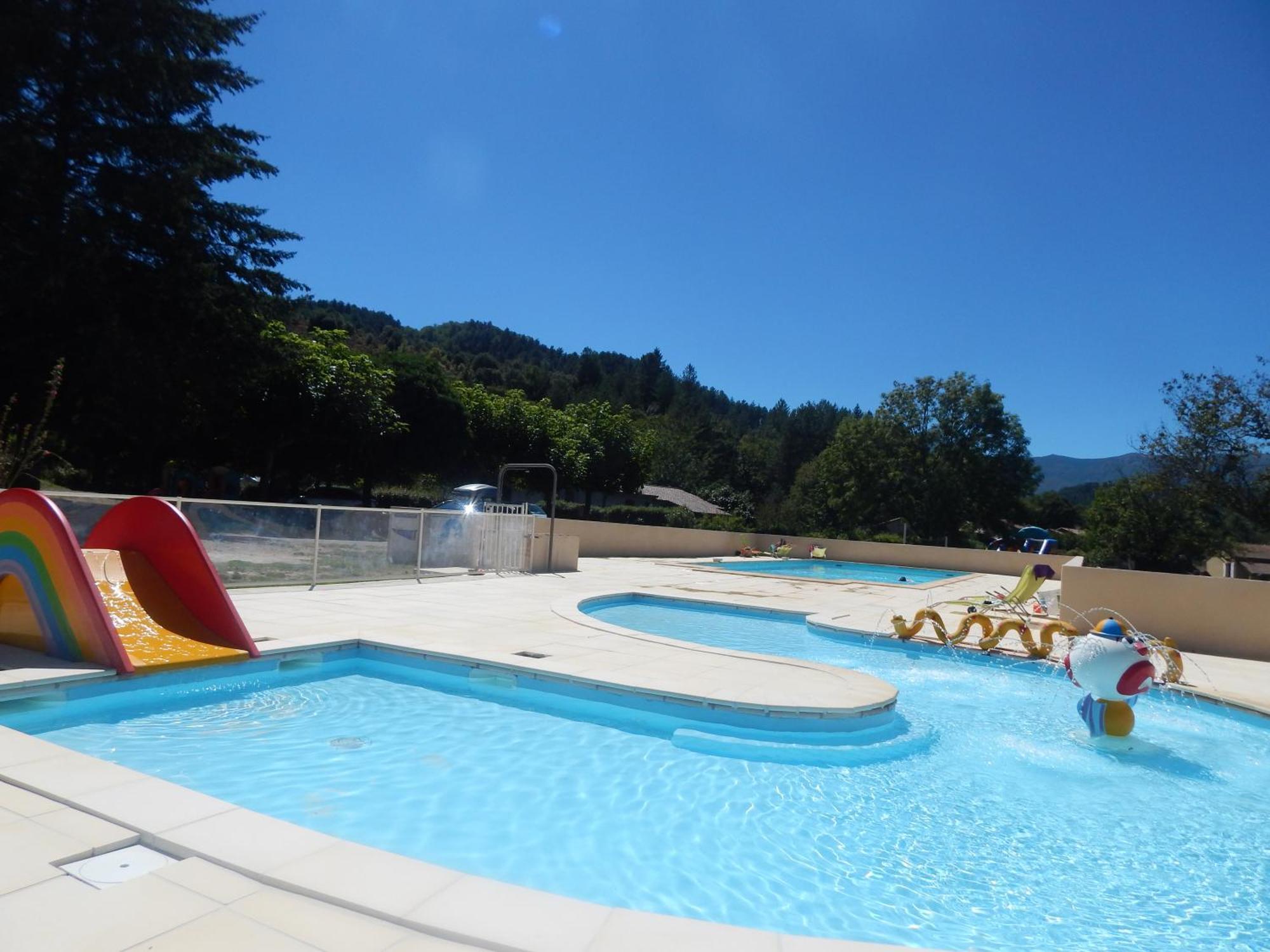 camping bonneval Jaujac Esterno foto